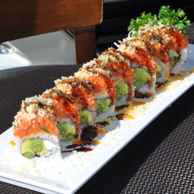 Kiss Me Roll.
